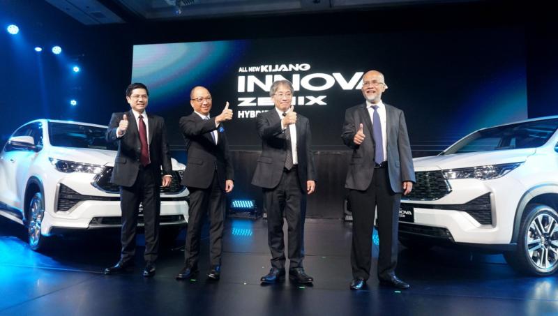All New Kijang Innova Zenix Teknologi Hybrid Generasi Kelima Bali 